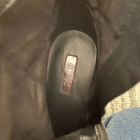 GUESS Heels 🖤 - Picture 5 of 6
